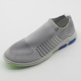 Wholesale New Fashion Sports Shoes with Flyknit Upper for Men