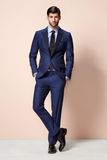 Peak Lapel Navy Blue Men Tuxedo Suit