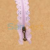 Fashion Pink Resin Lace Zippers with High Quality