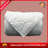 Airline Supplier Cheap Polyester Quilt Set for Business Class