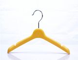 Common Yellow Plastic Anti Slip Hanger with Hook for Kids