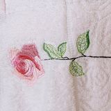 Rose Embroidery Ultra Soft Bath Towel/Pajamas Made in China