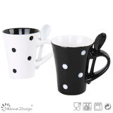 11oz Black and White Ceramic Mug with Spoon for Promotion