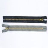 Manufacture Cheap Metal Zipper Widely Used in Garment