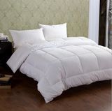 Down Feather Filling White  Comforter for Home and Hotel Use