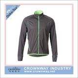 Men Dri Fit Sports Running Jacket with Mesh Fabric Insert