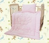 Baby Crib Bedding Set Quilt with Pillow with Soft and Comfortable Design