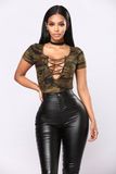 Ladies Camouflage Tying Bodysuit Tops with Short Sleeve Bodysuit Tops