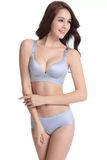 2016 New Design Seamless Women Bra Set (CLS023)