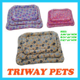 Soft Comfortable Coral Velvet Dog Cat Cushion (WY1610113-1A/C)