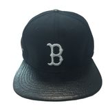 Black Panel White Embroidery Flat Brim Cap Fashion Cap