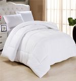 National Solid Color Polyester Microfiber Comforter for Home/Hotel