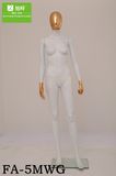 Popular Design Used Mannequins for Window Display