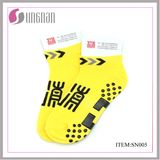 Custom Anti Slip Kids Jump Trampoline Socks