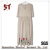 OEM Original Fashion V-Neck Embroidered Pleated Dress