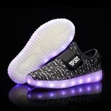 Various China Wholesaler Light up Children LED Shoes