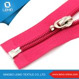 High Quality 32 Inch Coats Nylon Zippers for Coats