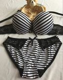 Fashion Concise Stripe Pattern T-Shirt Bra and Panty Set (CS16907)