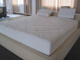 Massage Memory Foam/ Latex Mattress