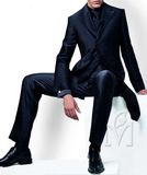 Business Slim Fit Men Black Suit (Suit130170)