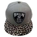 Hot Sale Snapback Baseball Cap with Man Made Leather Top Peak Gjfp17181