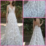 A-Line Bridal Formal Gowns Flowers Pearls Wedding Dresses A60