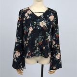 Western Style Latest New Model Shirts Women Good Quality Lace Patchwork Flower Printed Chiffon Blouse