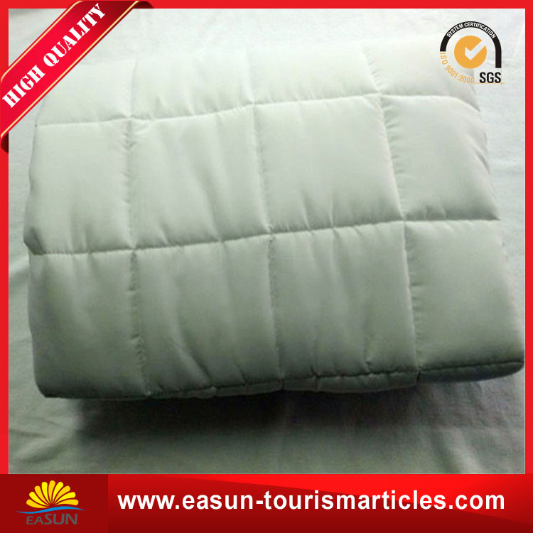 Hotel Quilt with Different Color for Disposable